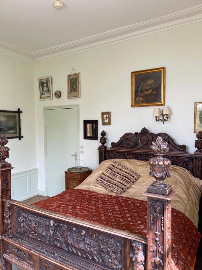 Chateau De Freschines Bed & Breakfast Villefrancoeur