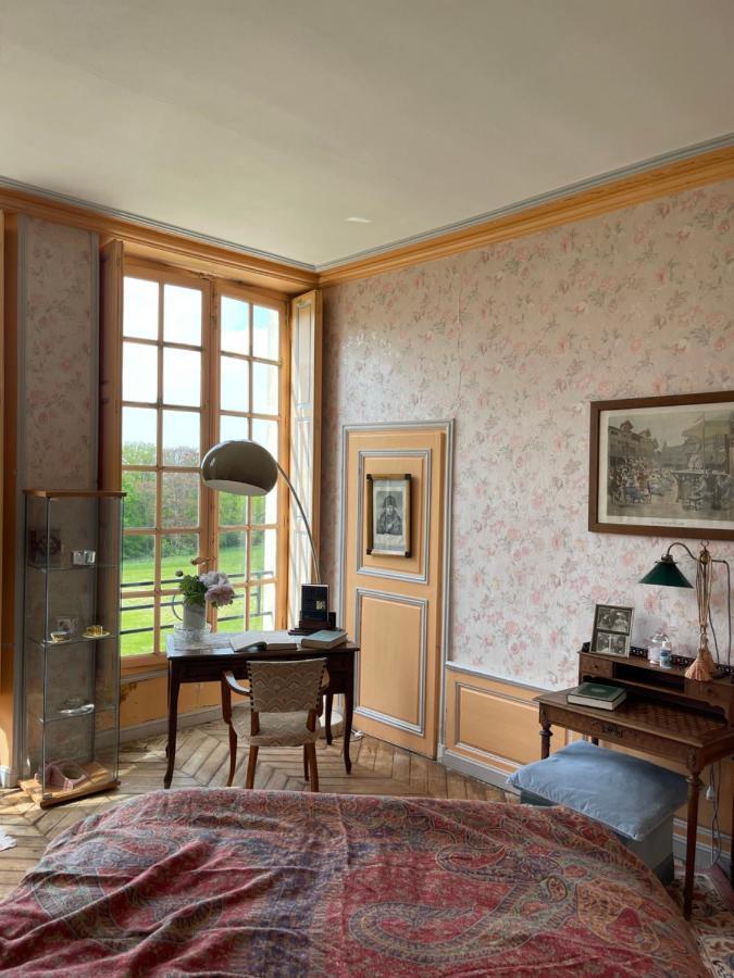 Chateau De Freschines Bed & Breakfast Villefrancoeur